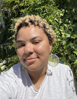 Lydia Davis '23